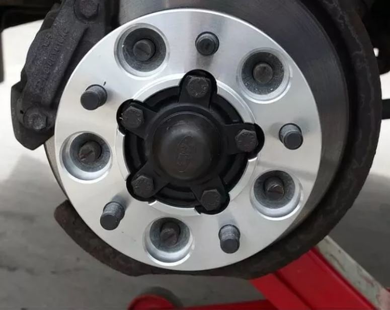 Defender Faturalı Jant Spacer 30 mm