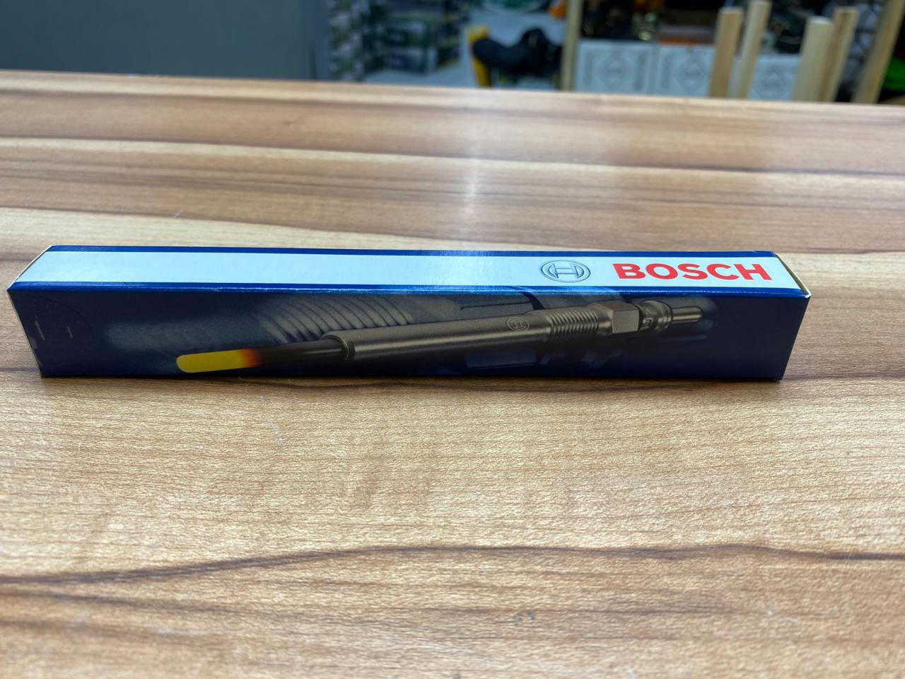 LR004377 C2S40053 JD61164 Kızdırma Bujisi Puma 2.4 Bosch