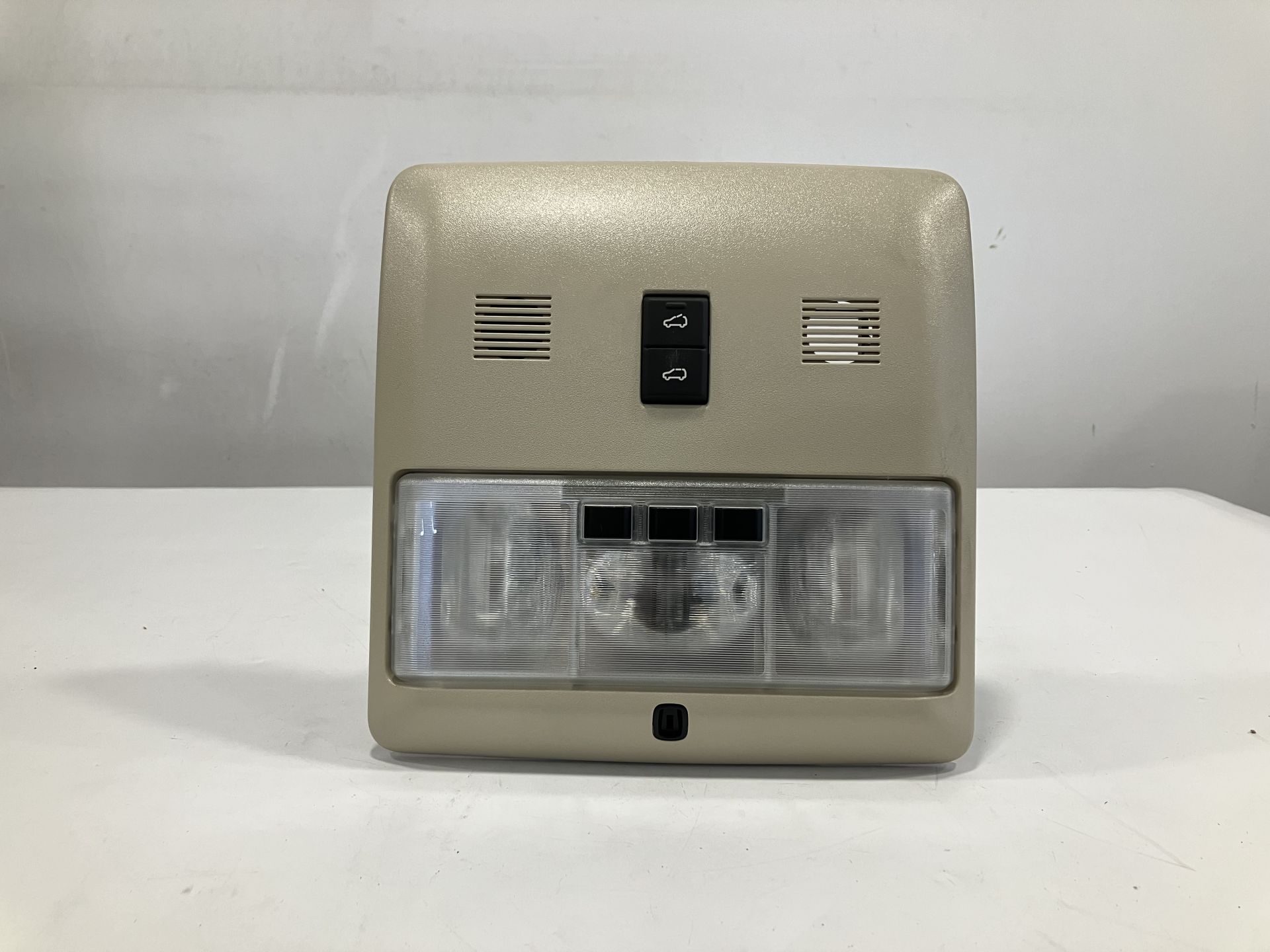 LR030772 XDE500760NUG XDE500092NUG Tavan Lambası