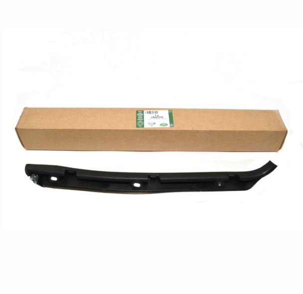 Range Rover Sağ Tampon Braketi Braket LR031733