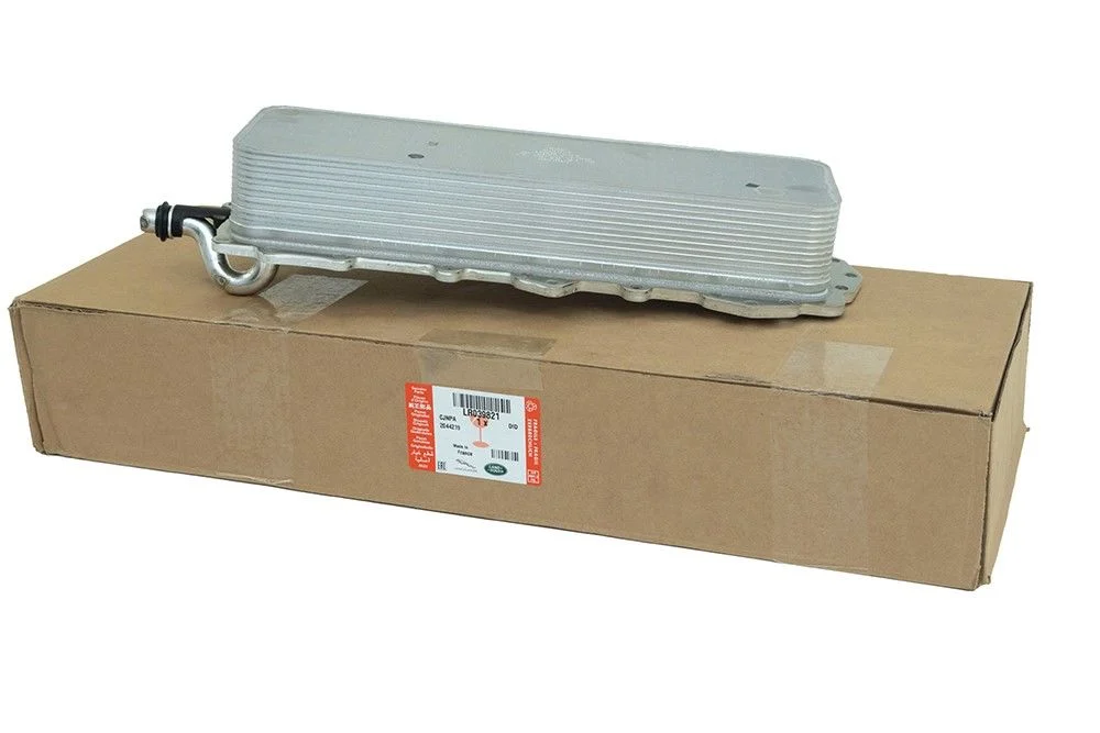 LR039821 LR010728 C2Z25033 AJ811960 Motor Yağ Soğutucu Orijinal