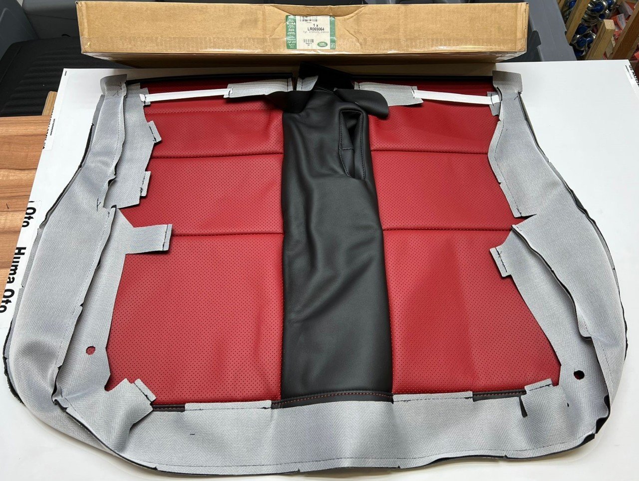 Defender Arka Koltuk Oturak Derisi LR069064
