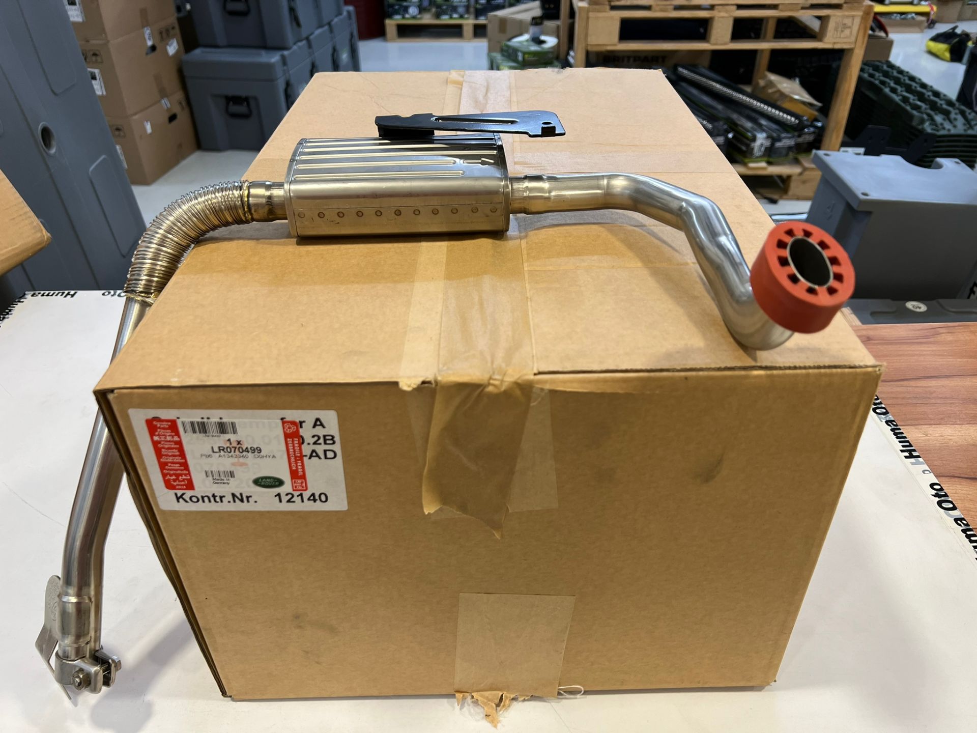 LR070499 FBH Egzoz ve Susturucu Range Rover Discovery