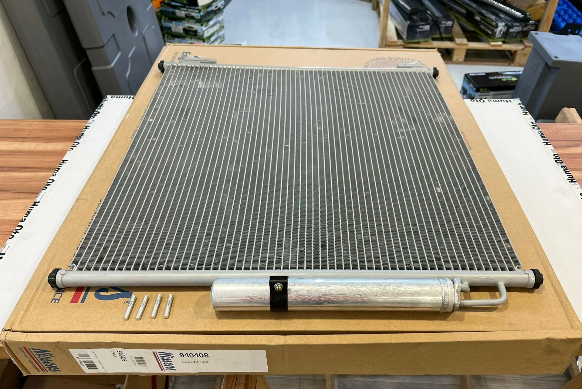 LR137975 LR133116 Klima Radyatörü Nissens Range Rover Discovery