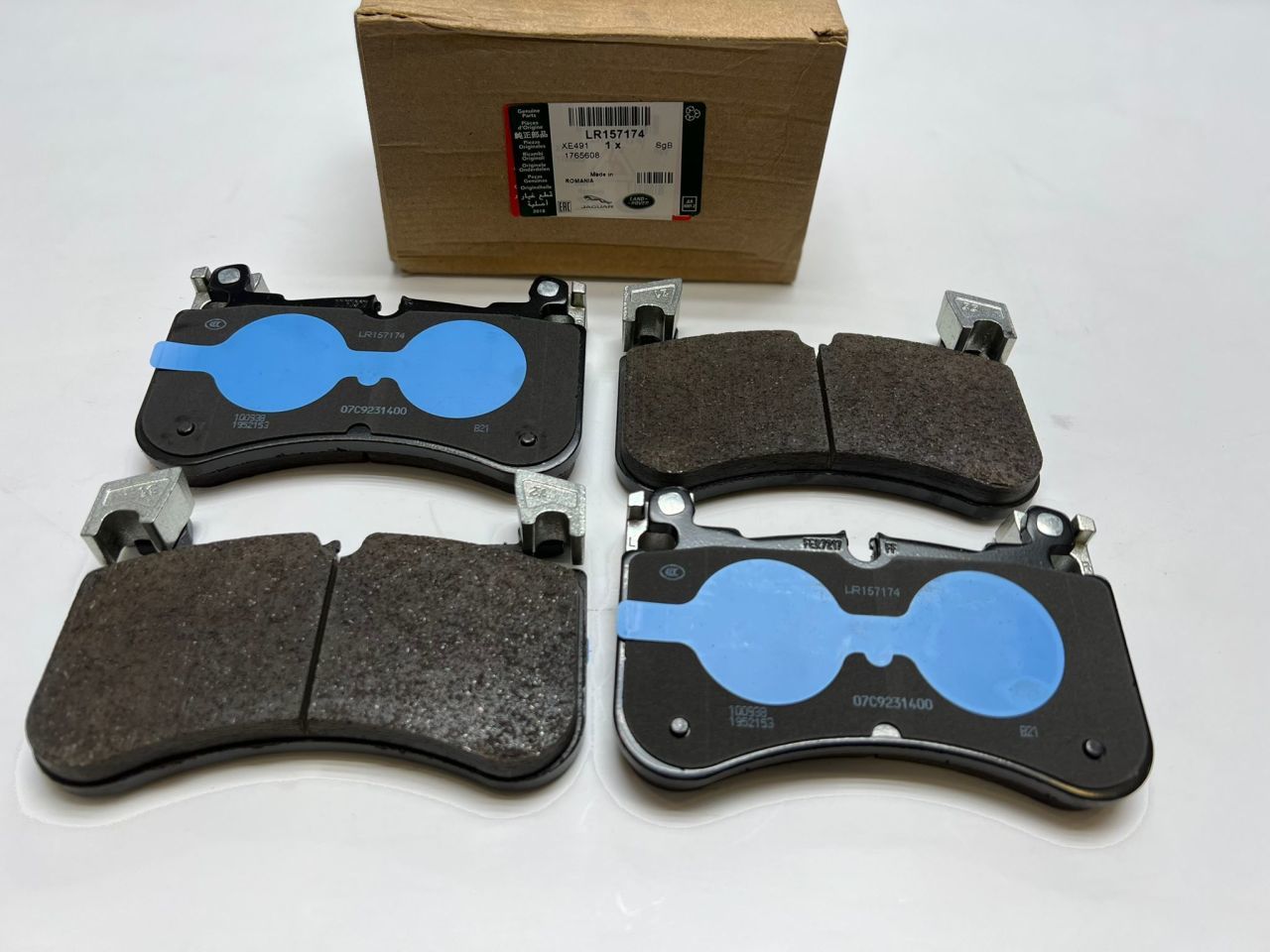 LR157174 LR149626 Ön Fren Balatası Discovery 5 Defender