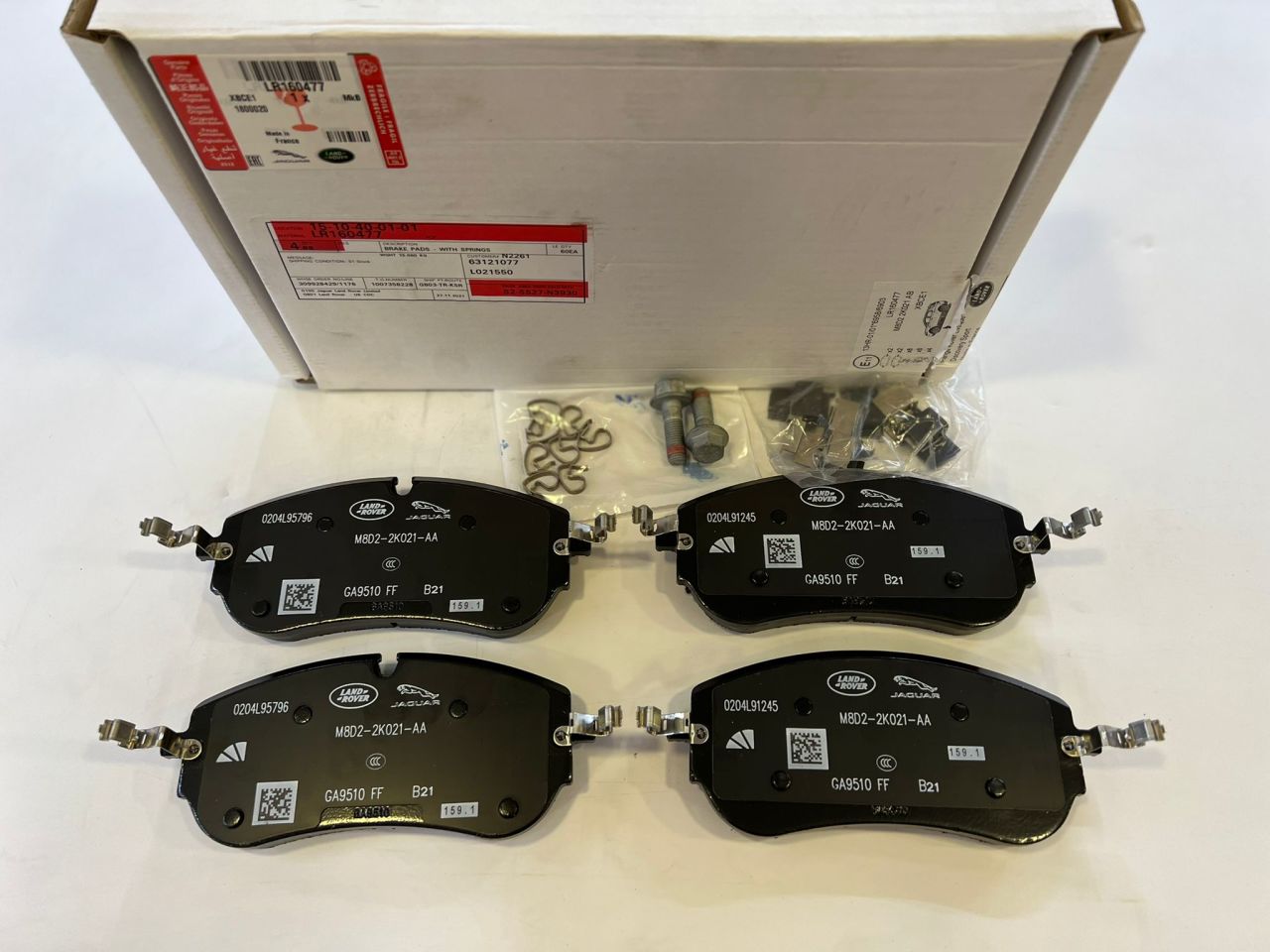 LR174900 LR160477 LR140696 J9C37915 J9C33342 Ön Fren Balatası