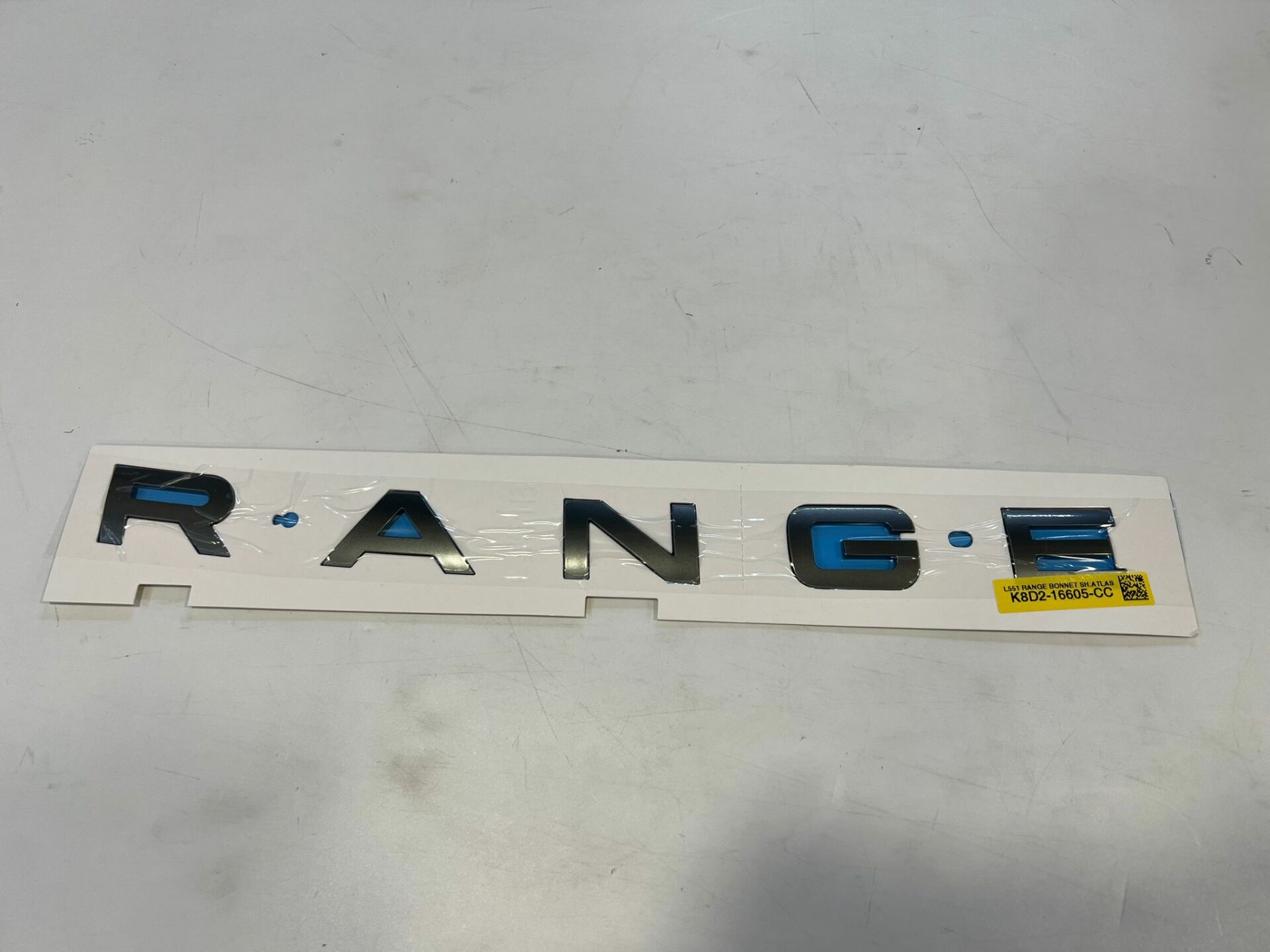 LR174359 LR162796 LR114365 Kaput Yazısı RANGE Rover Evoque