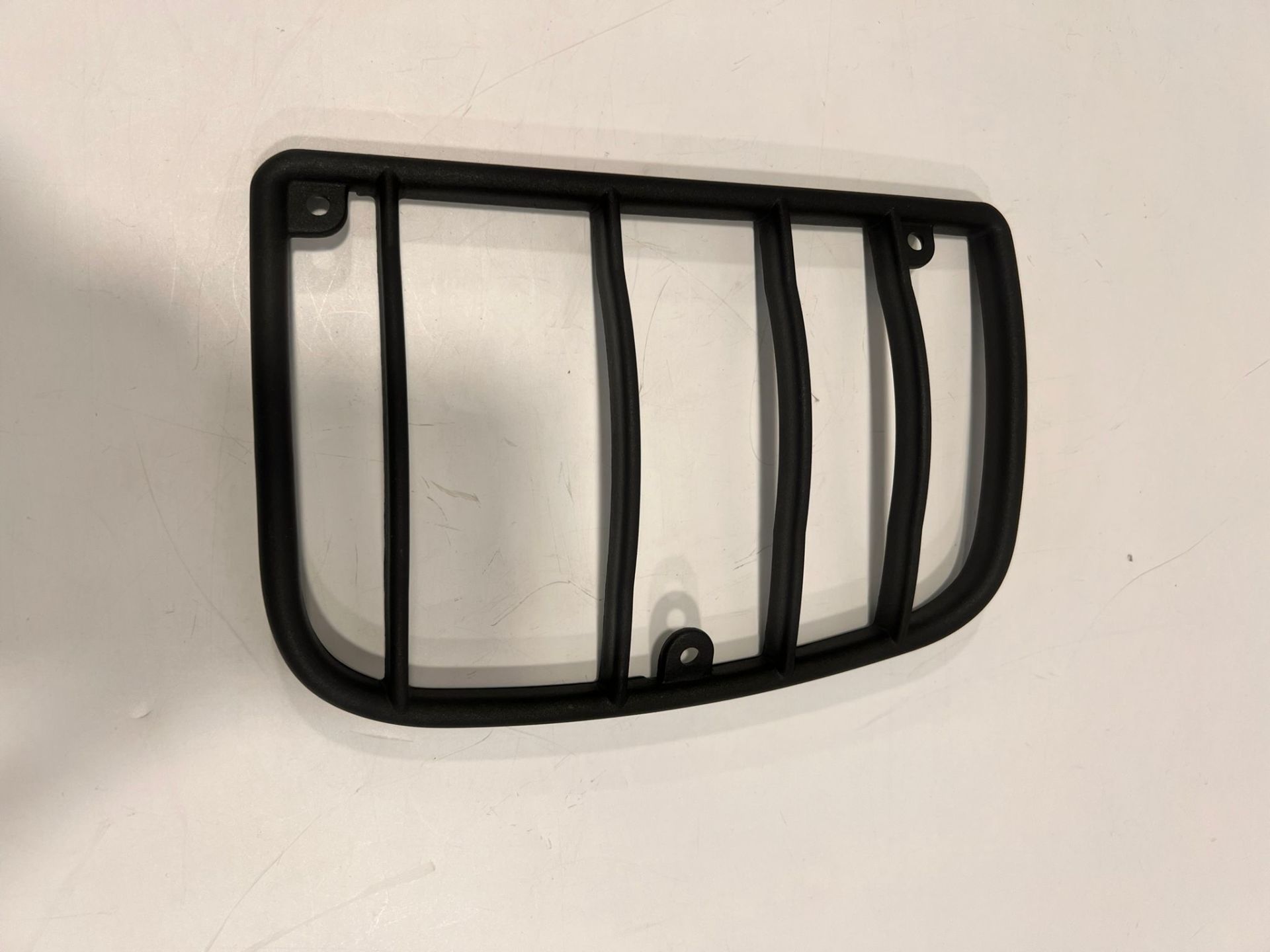 Freelander 1 Sağ Stop Kafesi STC50369